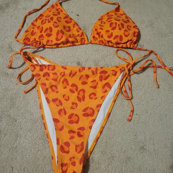 Cute leopard print bikini - Picture 3 of 5